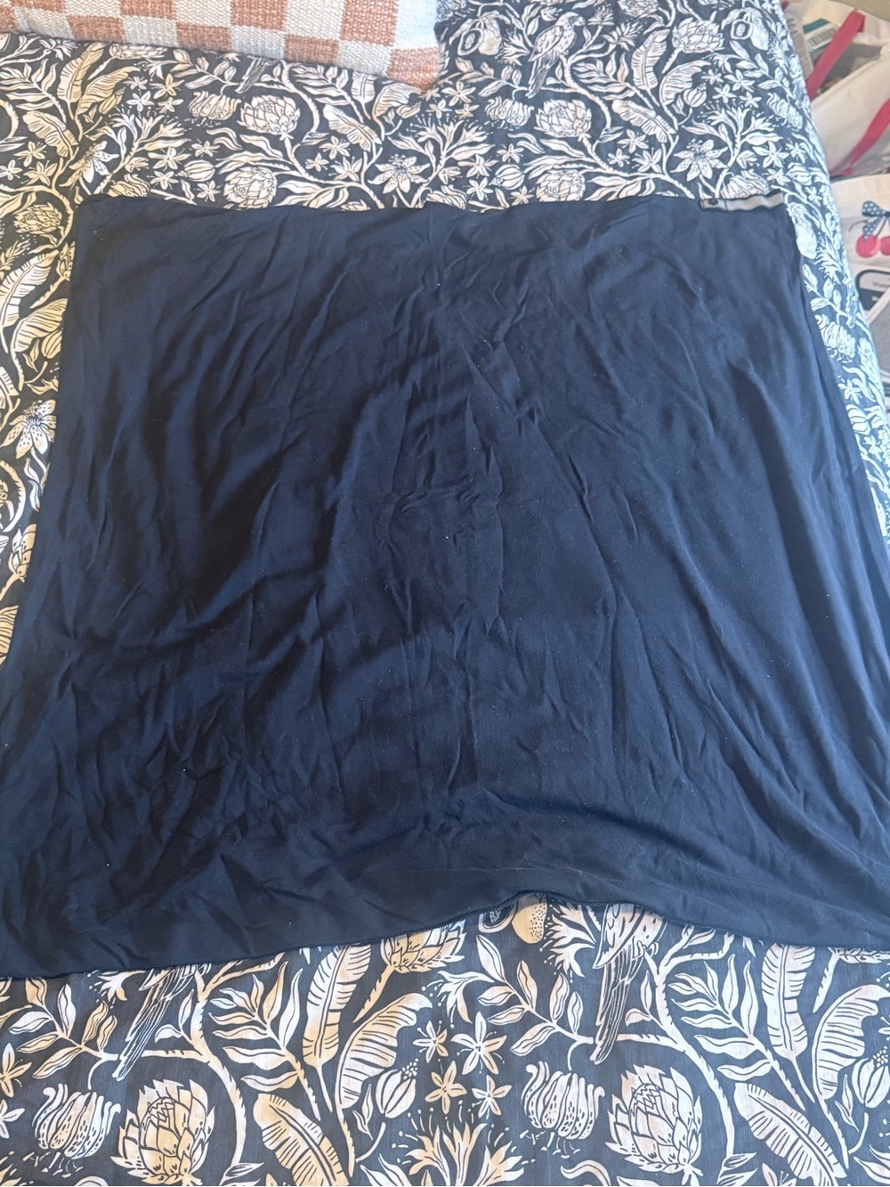 lululemon athletica Black Lightweight Wrap Scarf